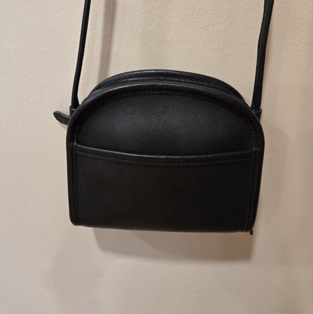 Coach - Elegant Black Women's Crossbody Bag